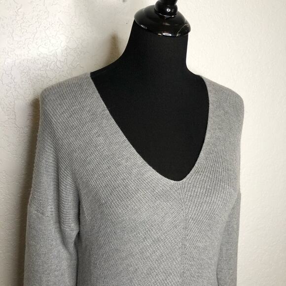 WHBM v neck gray cashmere blend sweater tunic size Medium - Picture 2 of 14